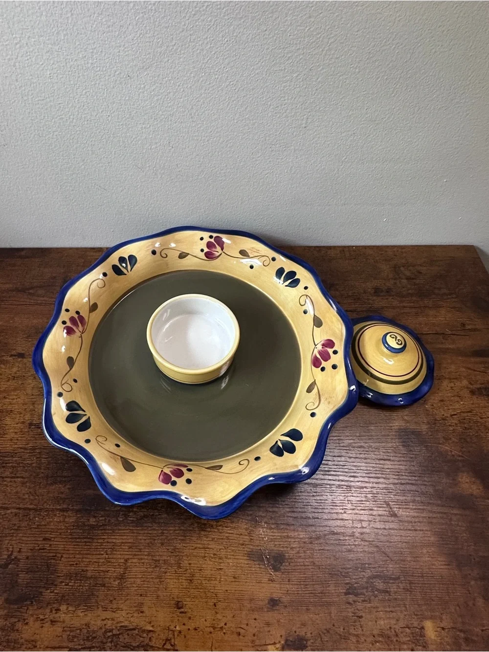 Home & Garden Party Welcome Home Chip & Dip Set Stoneware Platter Bowl Scalloped